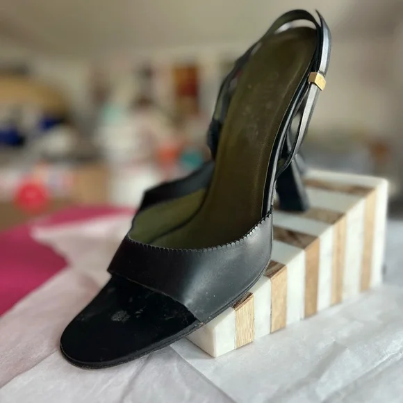 VTG 90s GUCCI slingback sandals sz 8 black leather scalloped edge 4.25in heel - Picture 7 of 16